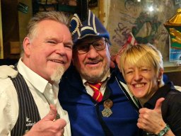 2024 &raquo; Apéro vor dem Bärtelisessen